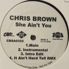 他の写真1: Chris Brown - She Ain't You (12'')