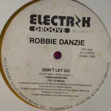 他の写真1: Robbie Danzie - Give Me Your Love / Don't Let Go (12'')