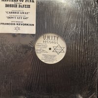 Robbie Danzie - Carried Away (b/w Don't Let Go) (12'') (キレイ！！)